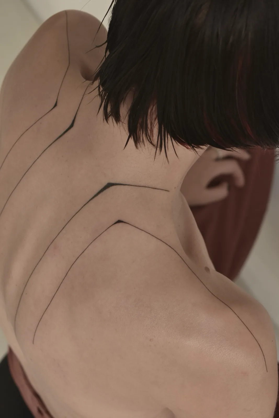 Fine-line contour lines flowing across the shoulder and back, GAR Tattoo